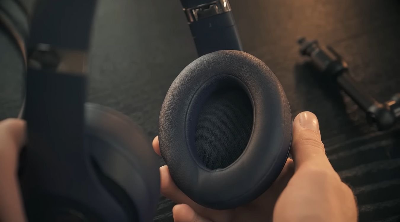 Are Beats Studio 3 Waterproof? [No... But!] - TechRandm