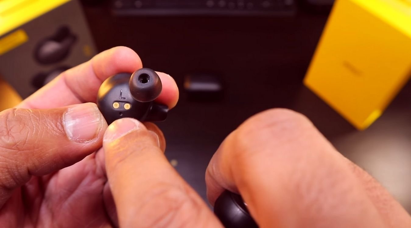 Can i use just the online left earbud jabra elite 65t