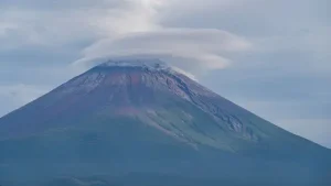 Mount Fuji in Japan Experiences Its First Snowless October in…