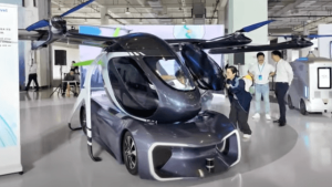 China’s Chery Reveals Futuristic Flying Car, Successfully Completes 50-Mile Test…