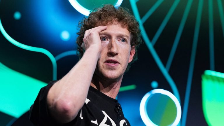 Rare Species of Bees Block Zuckerberg’s Nuclear-Powered Data Center Plans