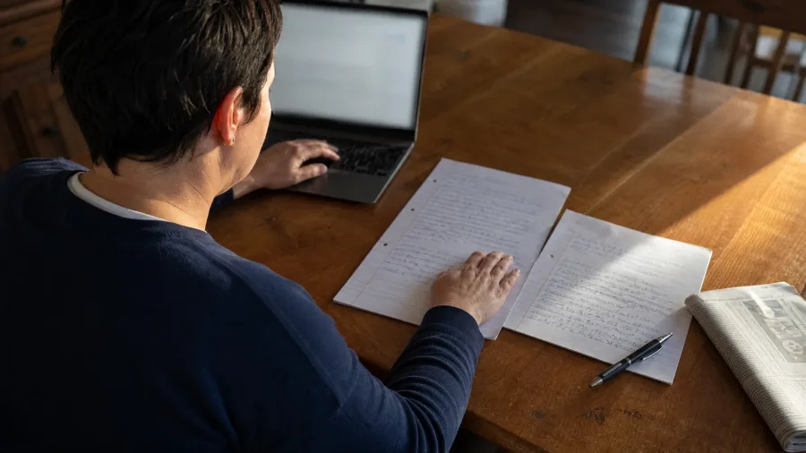 Voice Rewrite: Claude's Draft Needed Two Edits, ChatGPT's Four