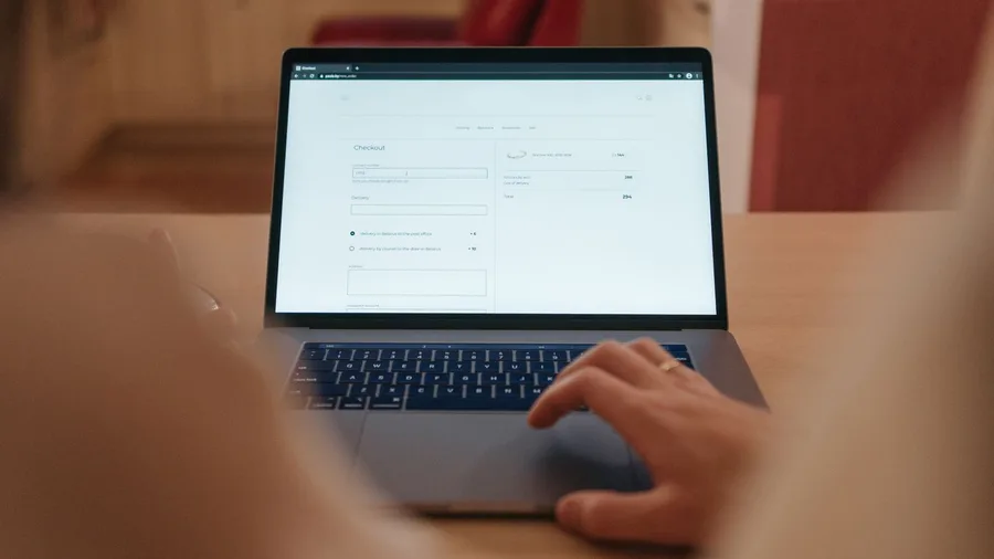Errands It Runs in a Real Browser
